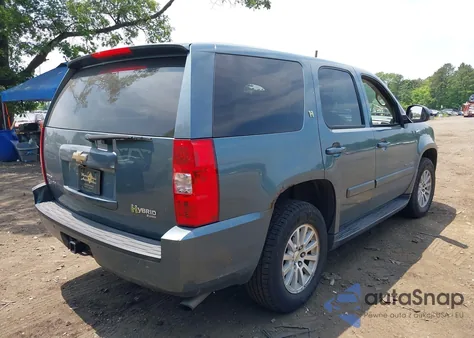2009 Chevrolet Tahoe Hybrid from USA, damaged, VIN 1GNFK13599R182024